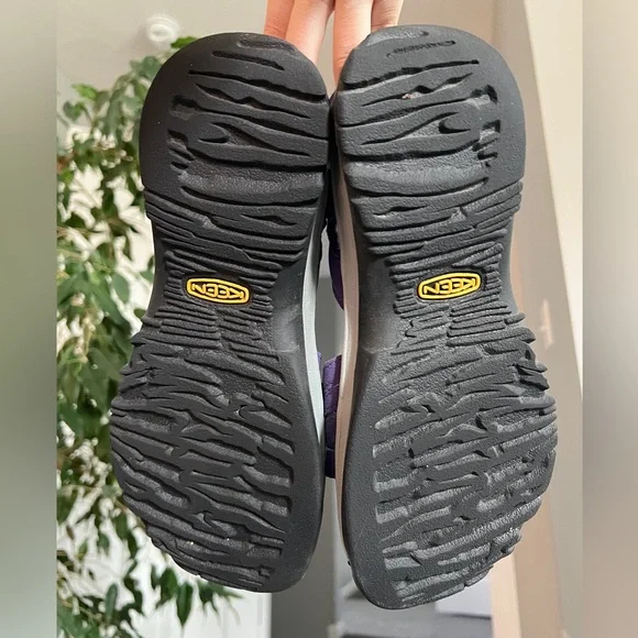 Keen Water/Hiking Sandal sz9.5 - Picture 2 of 10